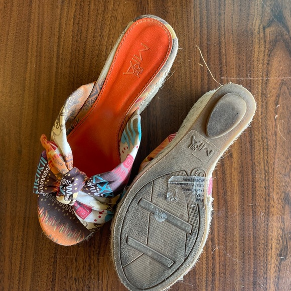 Mia Platform Sandals - Picture 5 of 5